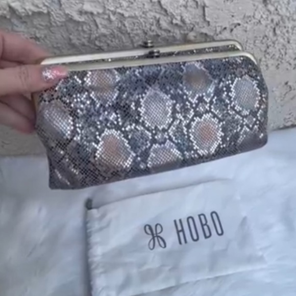 HOBO Handbags - ⚜️ New Hobo wallet